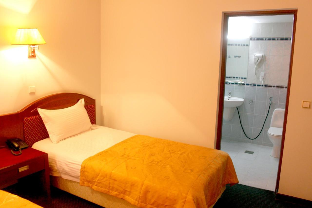 Hotel Grand Buhara Exterior foto
