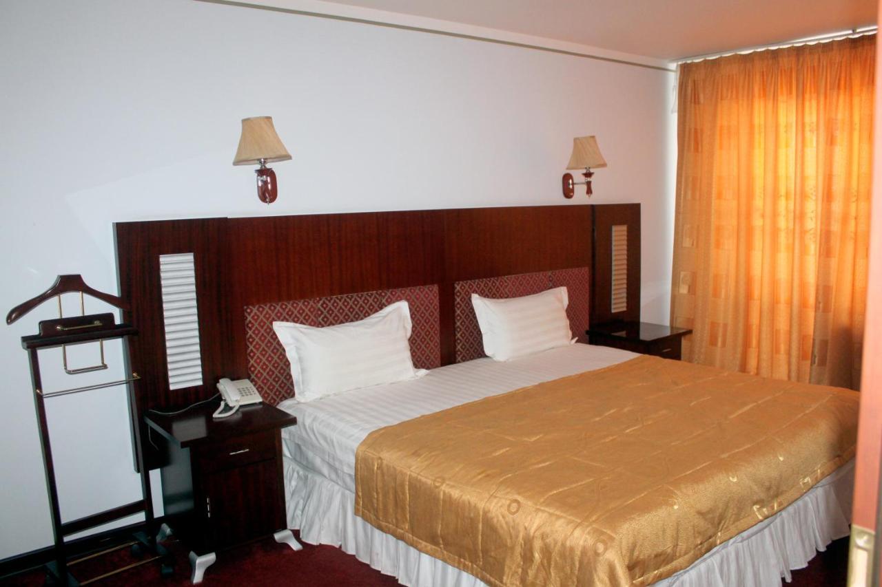 Hotel Grand Buhara Exterior foto