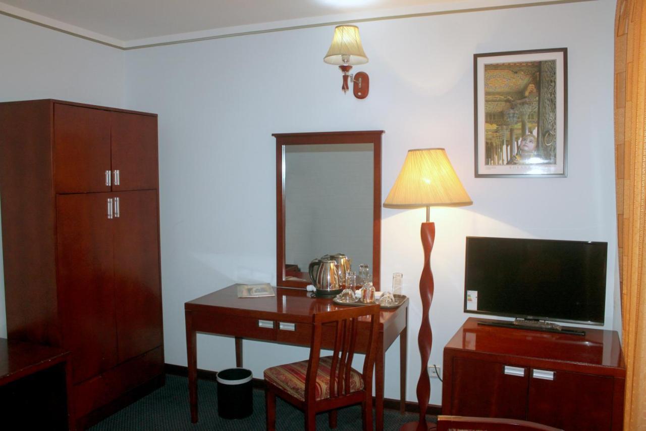 Hotel Grand Buhara Exterior foto