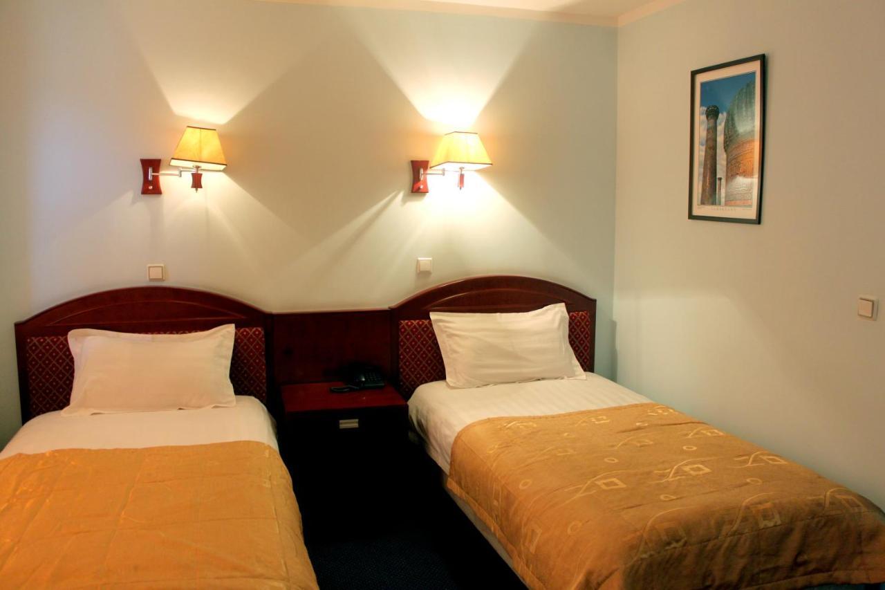 Hotel Grand Buhara Exterior foto