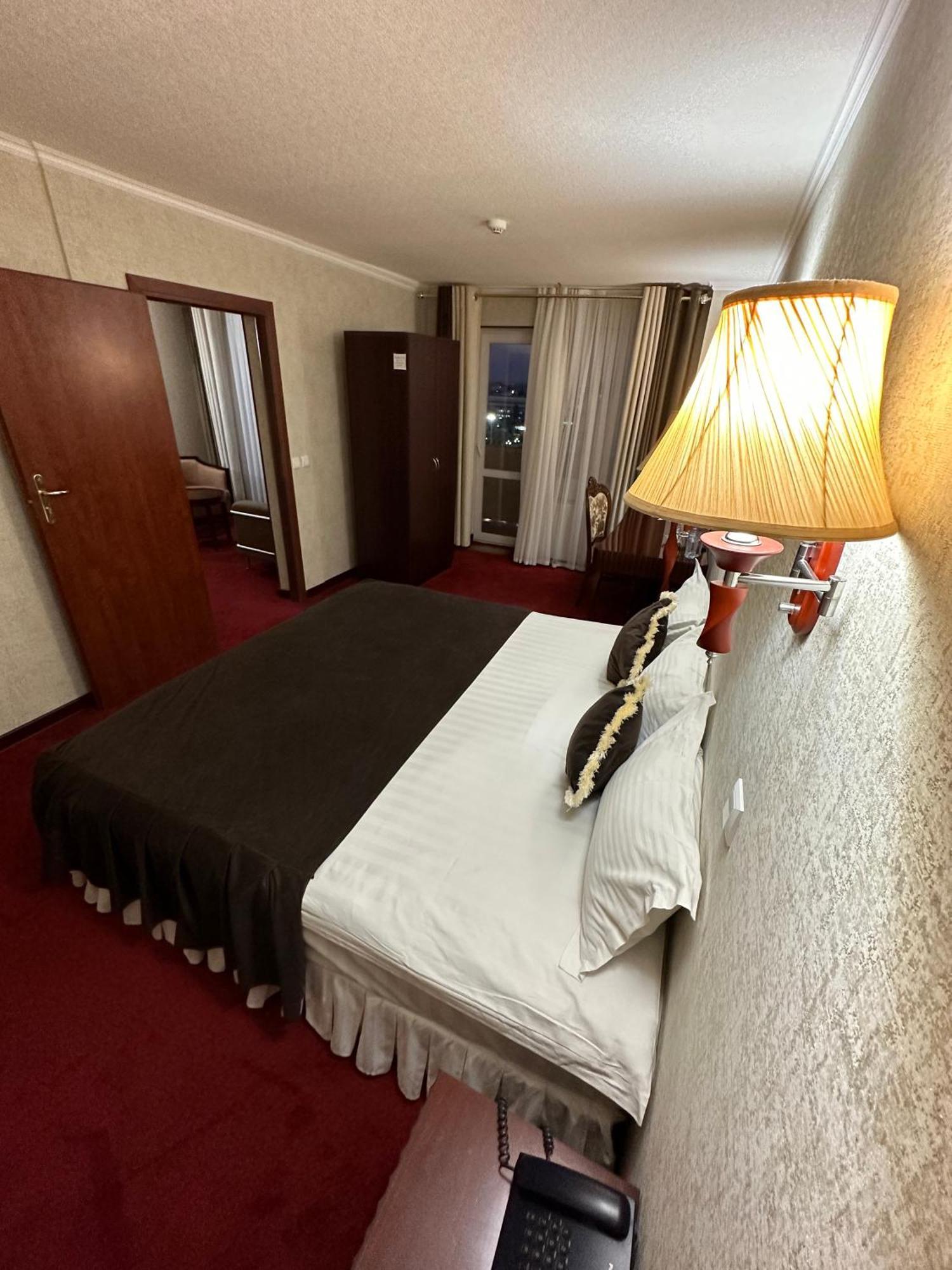 Hotel Grand Buhara Exterior foto