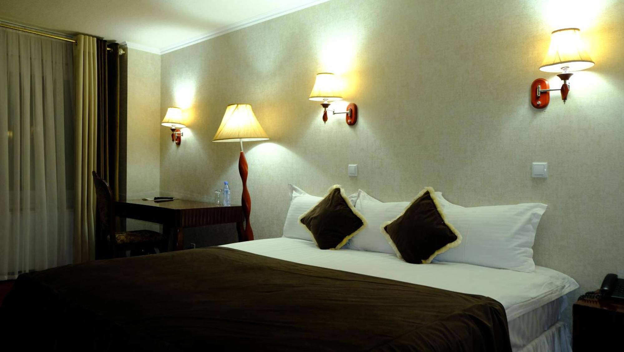 Hotel Grand Buhara Exterior foto