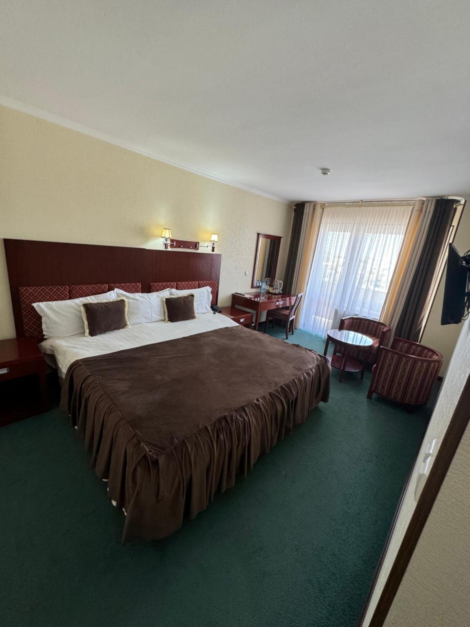 Hotel Grand Buhara Exterior foto