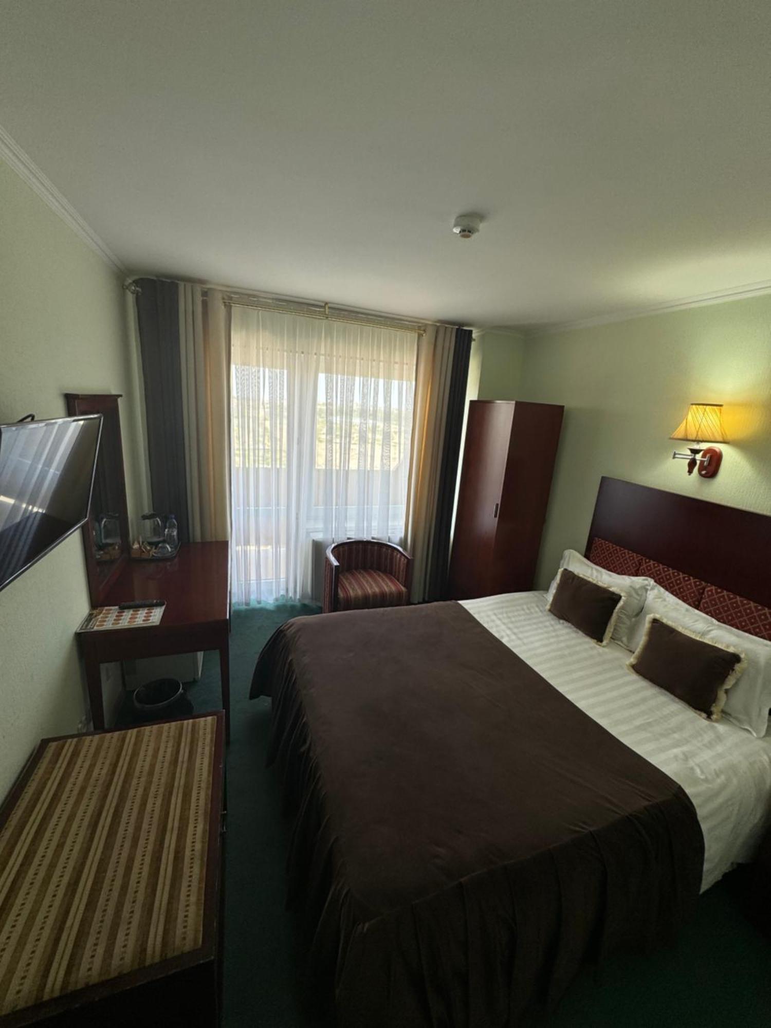 Hotel Grand Buhara Exterior foto